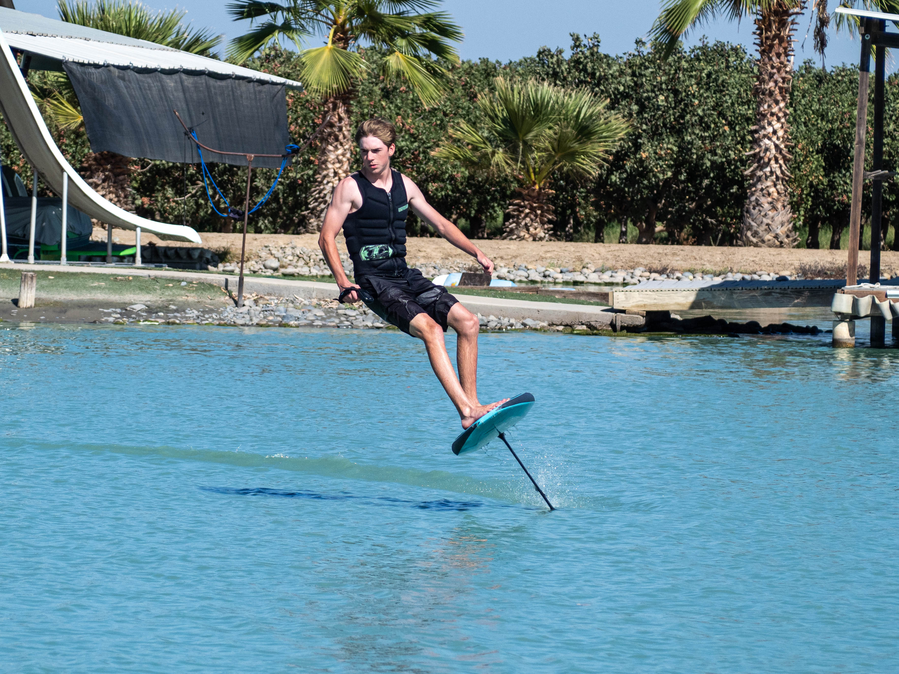 Carving hard on the Lift X eFoil